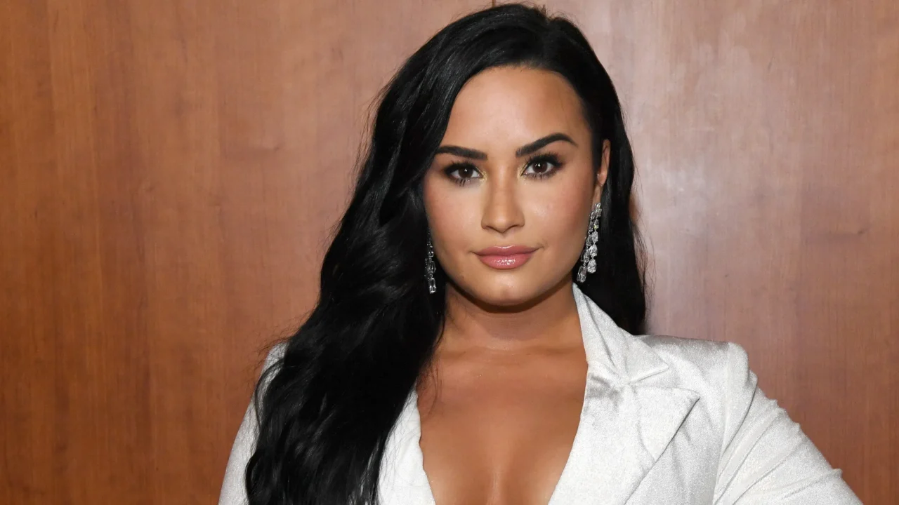 Demi Lovato Berbagi Momen Berharga Bersama Penggemar!